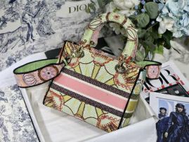 Picture of Dior Lady Handbags _SKUfw141263986fw